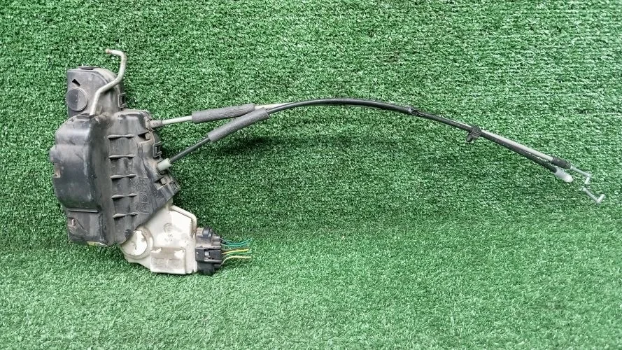 замок двери Hyundai D4CB TQ Hyundai Grand Starex D4CB TQ 813204H050