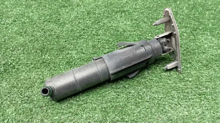 форсунка омывателя фар Volkswagen CAYC,CFF 162 Volkswagen Jetta CAYC,CFF 162 5C6955110,5K0955978A,5C6955104,8WT00995300