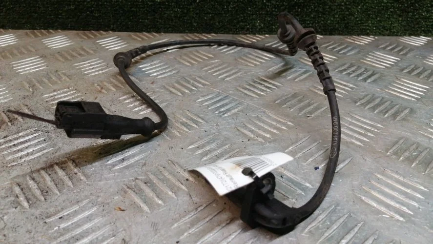 датчик abs Renault H4M L30R Renault Fluence H4M L30R 479100004R,479109155R