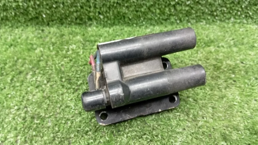 катушка зажигания Mitsubishi 6G72 S12A Mitsubishi Debonair 6G72 S12A MD152648