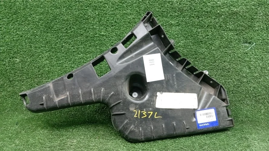крепление бампера Volvo D5244T10 FS70 Volvo S60 D5244T10 FS70 31407892