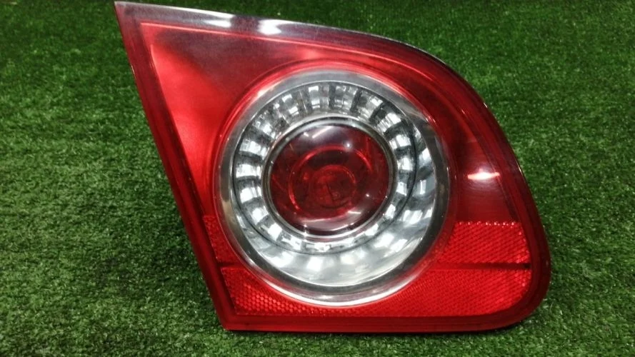вставка багажника Volkswagen CAXA,CBAB,BVY 3C2,B6 Volkswagen Passat CAXA,CBAB,BVY 3C2,B6 3C5945093E