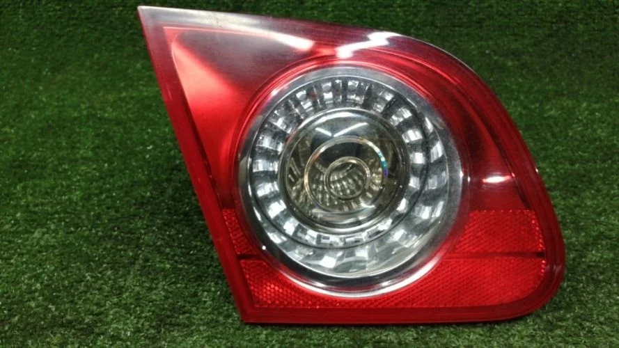 вставка багажника Volkswagen CAXA,CBAB,BVY 3C2,B6 Volkswagen Passat CAXA,CBAB,BVY 3C2,B6 3C5945093E