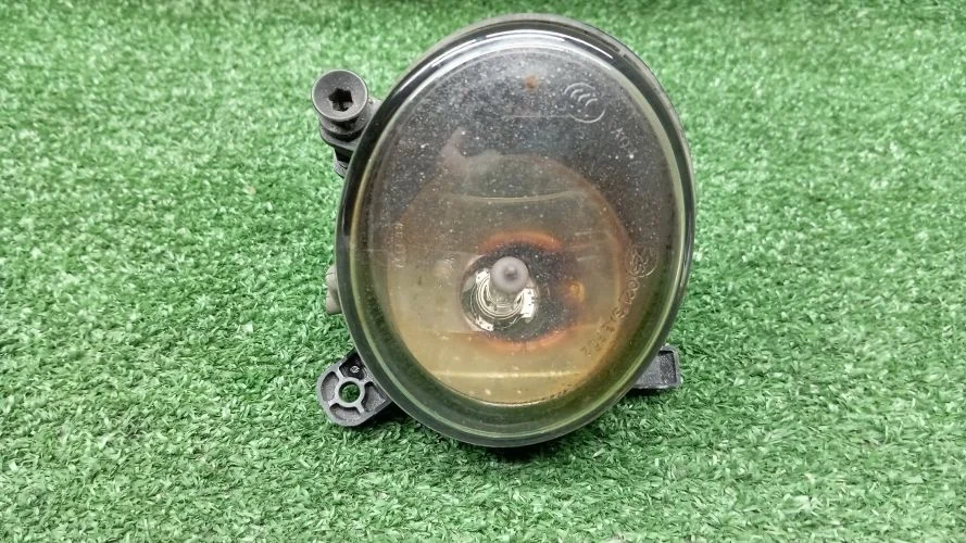 противотуманная фара Audi CAHA,CAEA,CAEB,CCAA,CALB 8RB,8K2,4F2 Audi Q5,A4,A6 CAHA,CAEA,CAEB,CCAA,CALB 8RB,8K2,4F2 271649,A047358,A126948,8T0941699B