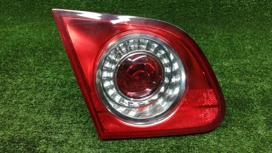 вставка багажника Volkswagen CAXA,CBAB,BVY 3C2,B6 Volkswagen Passat CAXA,CBAB,BVY 3C2,B6 3C5945093E
