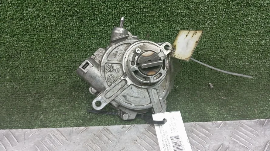 вакуумный насос Mercedes-Benz 272920 W203 Mercedes-Benz C-Class 272920 W203 A2722300465