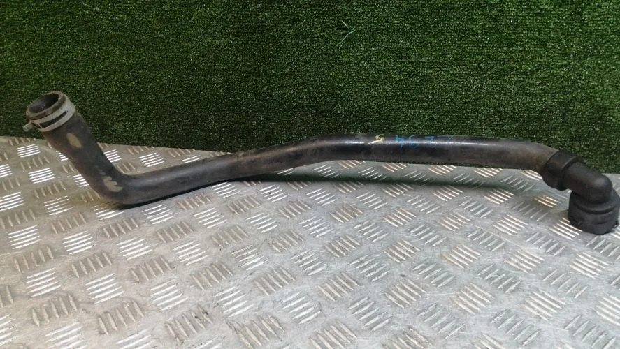 патрубок радиатора Land Rover 224DT L359 Land Rover Freelander 224DT L359 LR006135