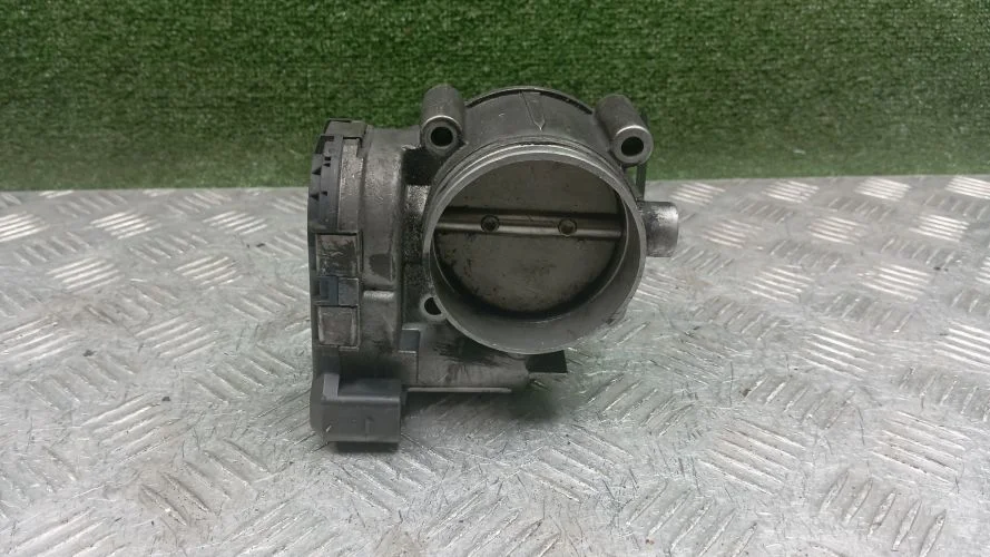 дроссельная заслонка Audi BES 4B2 Audi A6 BES 4B2 078133062