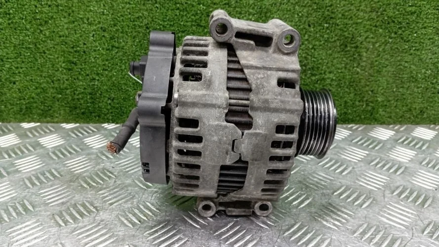 генератор Audi CCA 4F2 Audi A6 CCA 4F2 06E903018H