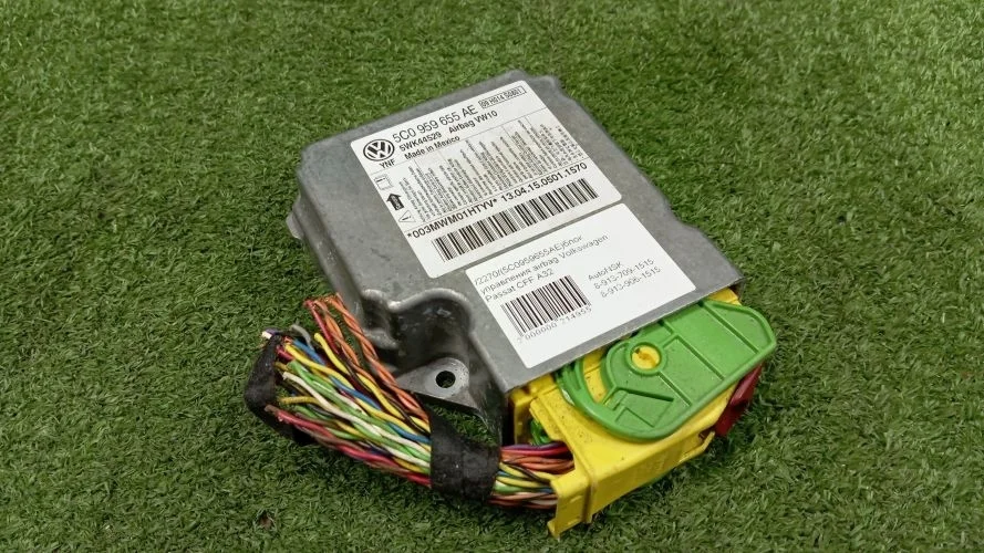 блок управления airbag Volkswagen CFF,CPRA A32 Volkswagen Passat CFF,CPRA A32 5C0959655AE