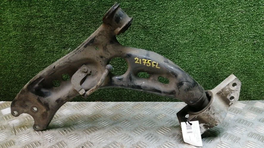 рычаг Volkswagen CFGC,CBFA 358,357 Volkswagen Passat Cc CFGC,CBFA 358.357 5N0407151