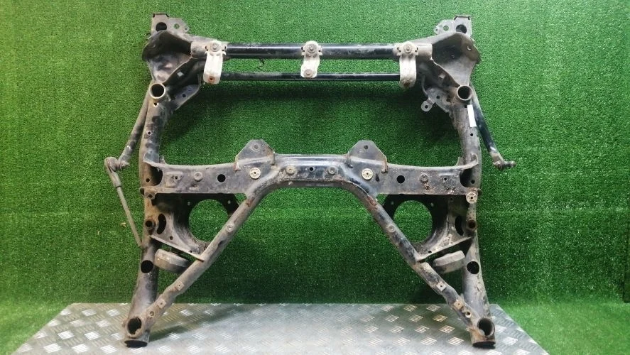 балка под двс Bmw N47D20C F30 Bmw 3-Series N47D20C F30 6792111,4812505611B,31106872118,31106866983