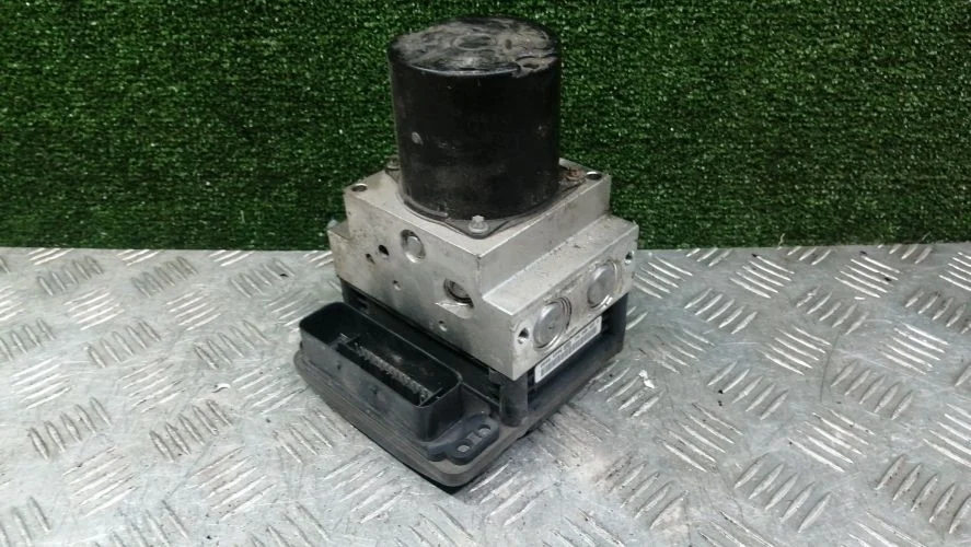 блок abs Bmw 306D3,N57D30A,N52B30AF,N63B44A E71,E70 Bmw X6,X5 306D3,N57D30A,N52B30AF,N63B44A E71,E70 34516865025,34516785266,34516780126,34516854703,34516781594,34516788219