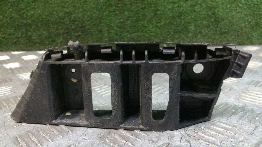 крепление бампера Volkswagen CBAB,CCTA 5N1 Volkswagen Tiguan CBAB,CCTA 5N1 5N0807183,5N0807183B