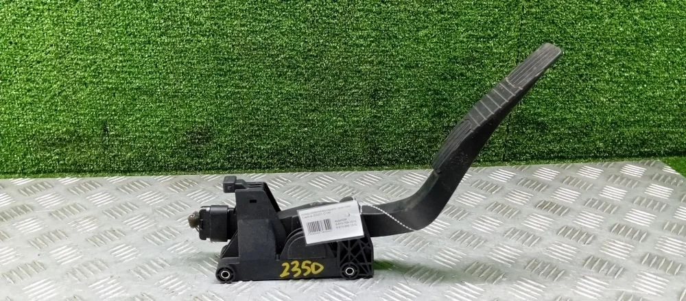 педаль газа Opel,Chevrolet Z20S1,Z22D1 L07,C140 Opel,Chevrolet Captiva Z20S1,Z22D1 L07,C140 20905699