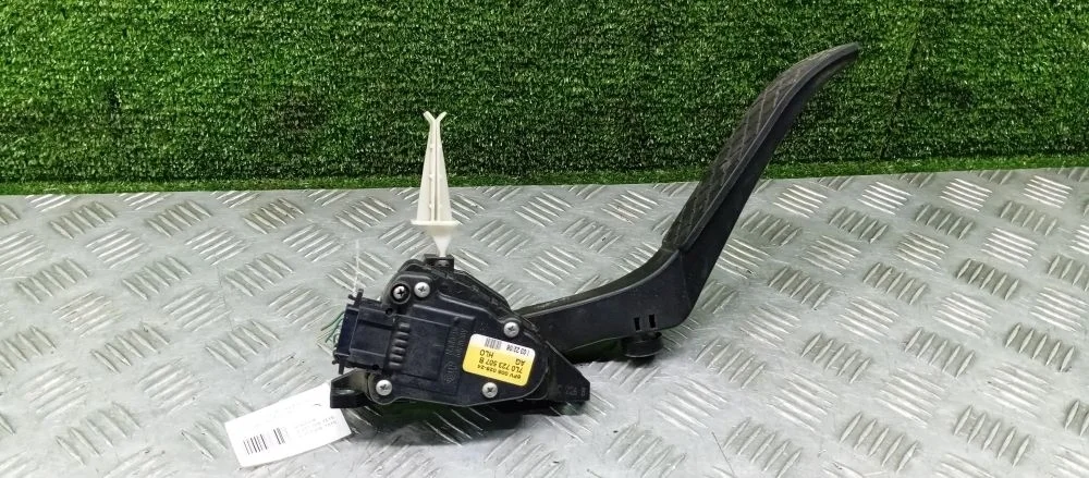 педаль газа Volkswagen,Audi BKS,BUG 7LA,4L Volkswagen,Audi Touareg,Q7 BKS,BUG 7LA,4L 7L0723507B