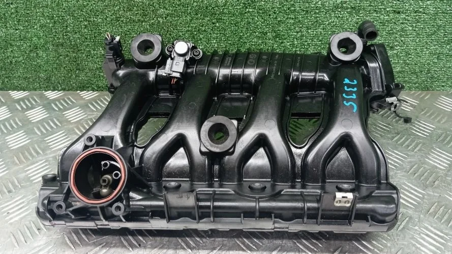 коллектор впускной Mercedes-Benz 271860 W204 Mercedes-Benz C-Class 271860 W204 A2710903037