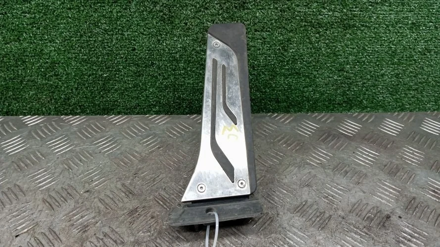 педаль газа Bmw N54B30A,N57D30,N63B44A,N47D20A,N52B30AF,N46N,306D3 F01,E70,E72,E83,F10,E90 Bmw 7-Series,X5,X6,X3,5-Series,3-Series N54B30A,N57D30,N63B44A,N47D20A,N52B30AF,N46N,306D3 F01,E70,E72,E83,F10,E90 35426789998