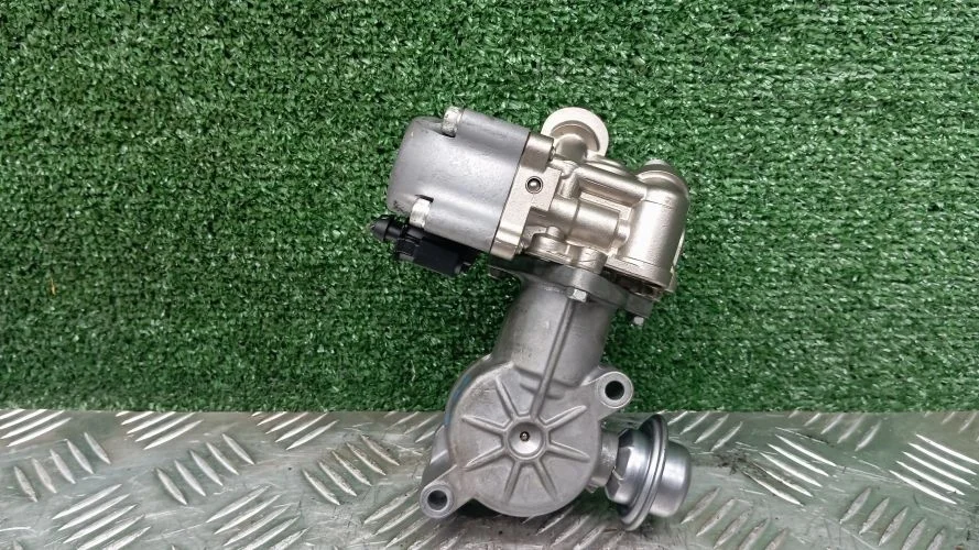 тнвд Mercedes-Benz 271860 W204 Mercedes-Benz C-Class 271860 W204 A2710702201,A2710703501