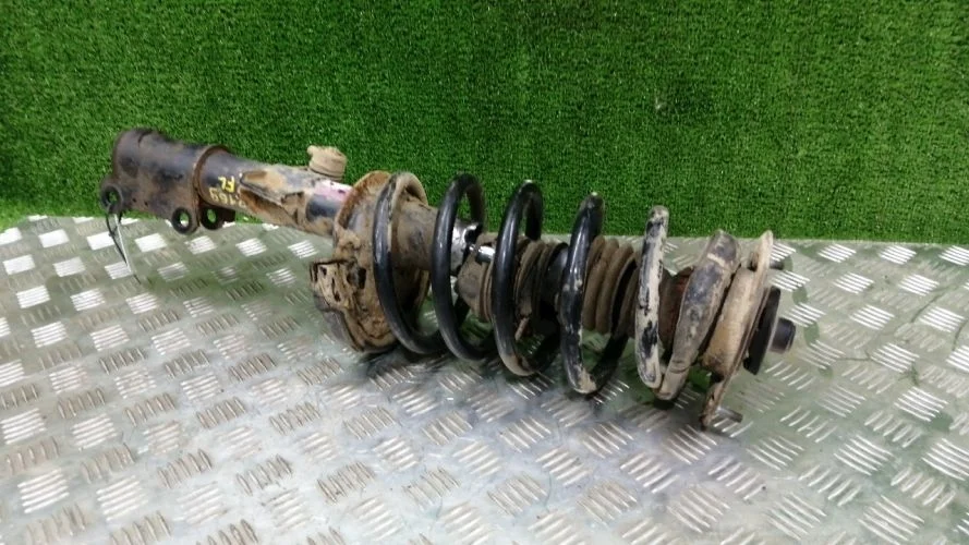 стойка Volvo D5244T C59,CM71 Volvo Xc90 D5244T C59,CM71 30776718