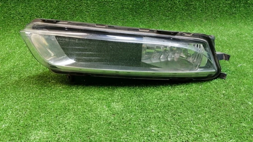 противотуманная фара Volkswagen CFGC,CFGB 357,358,B6 Volkswagen Passat Cc CFGC,CFGB 357,358,B6 3C8941699