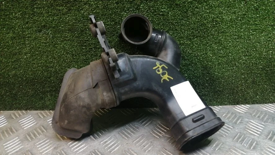 воздухозаборник Honda K24Z1 RE4 Honda Cr-V K24Z1 RE4 17253RZA000