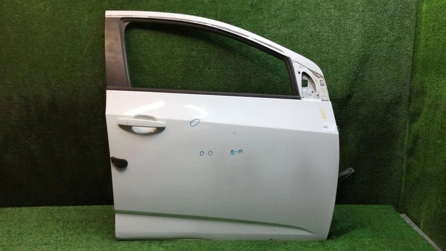 дверь боковая Chevrolet F16D4 T300 Chevrolet Aveo F16D4 T300 95940508