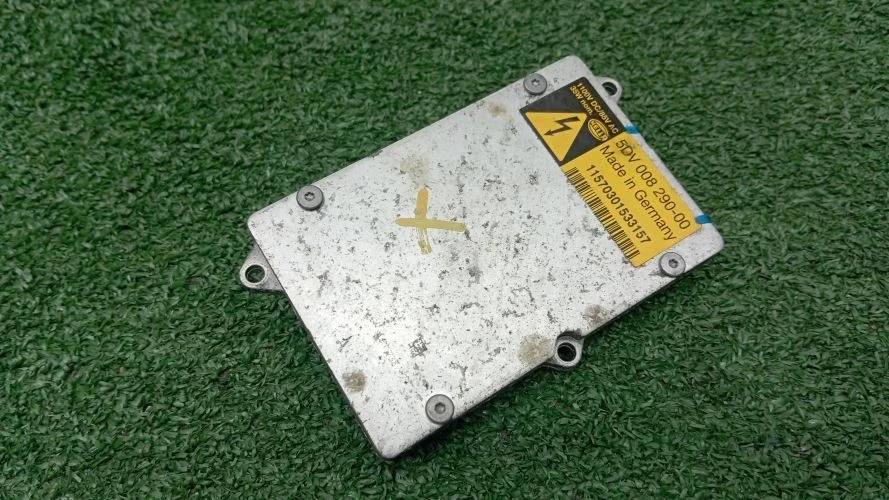блок розжига ксенона Audi,Chrysler,Bmw,Land Rover BVJ,EGN,M54B30,448PN 4E2,CS,E60,L320 Audi,Chrysler,Bmw,Land Rover A8,Pacifica,5-Series,Range Rover Sport BVJ,EGN,M54B30,448PN 4E2,CS,E60,L320 5DV00829000,63126907488