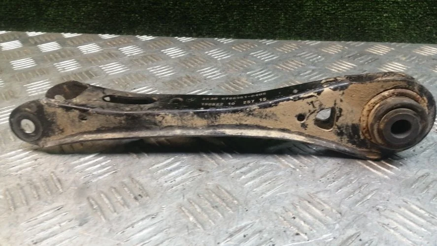 рычаг поперечный Bmw B47D20A F25 Bmw X3 B47D20A F25 33326786981,33306786981