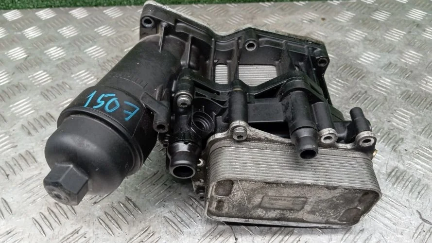 корпус масляного фильтра Bmw N47D20C F25,F20,F30 Bmw X3,1-Series,3-Series N47D20C F25,F20,F30 11428507697,11428512283