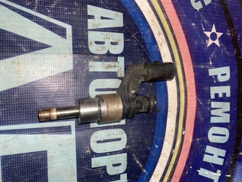 Топливная форсунка Volkswagen Golf 03C906036A BLF