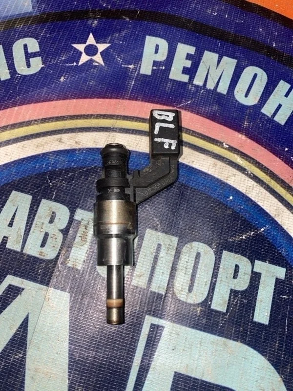 Топливная форсунка Volkswagen Golf 03C906036A BLF