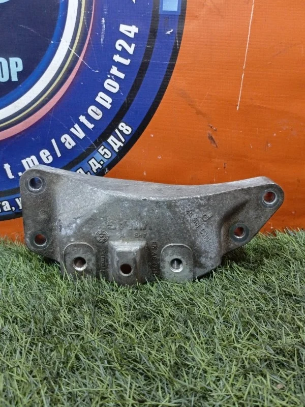 Кронштейн КПП Volkswagen Passat 2007 1K0199117