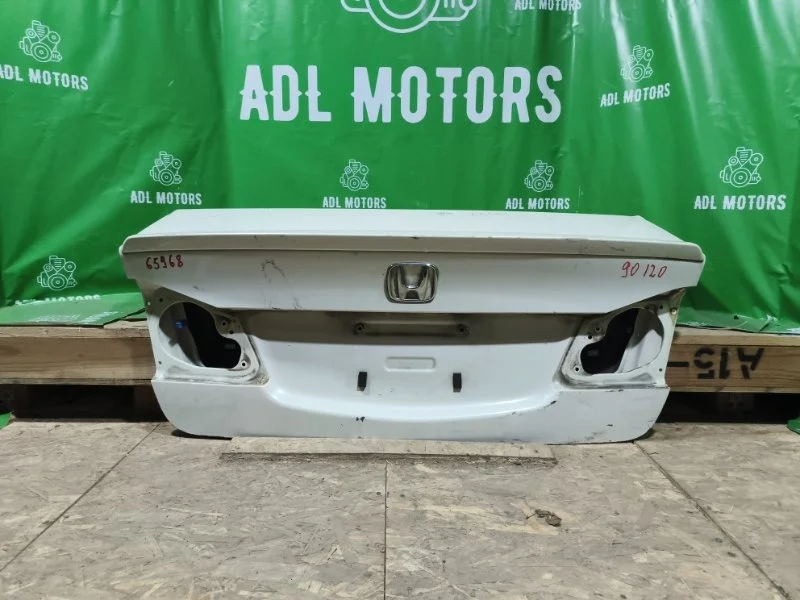 Крышка багажника Honda Civic 8 2009-2011 4D