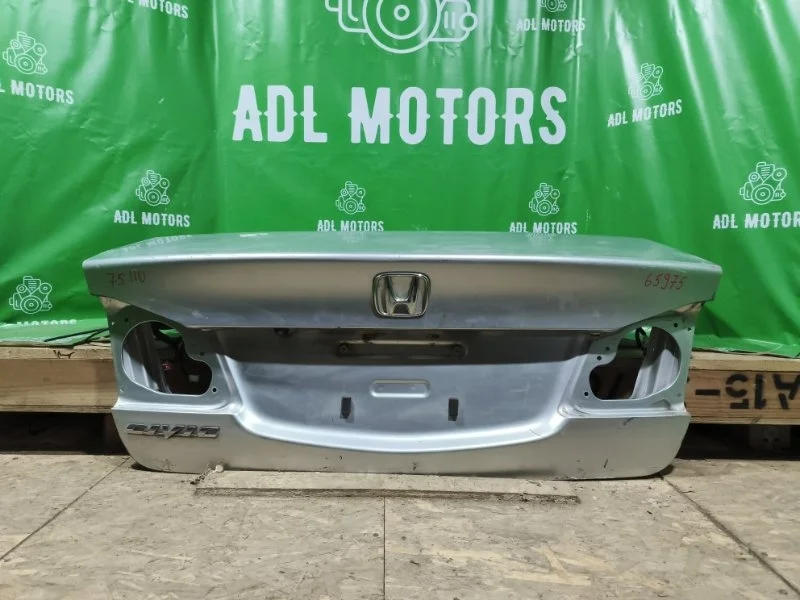Крышка багажника Honda Civic 8 2009-2011 4D