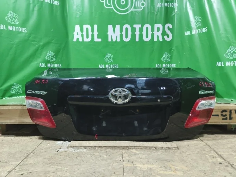 Крышка багажника Toyota Camry 2006-2011 40