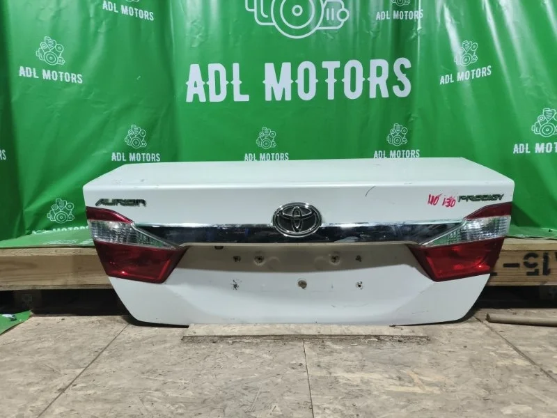 Крышка багажника Toyota Camry 2012-2017 50 55