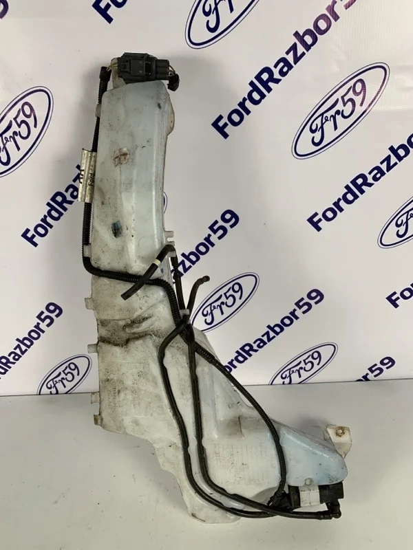 Бачок омывателя Ford Focus 2 2007 1497707 CB4 1.8 (QQDB)