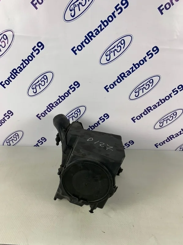 Корпус воздушного фильтра Ford Focus 3 2011 1915027 CB8 1.6 (PNDA)