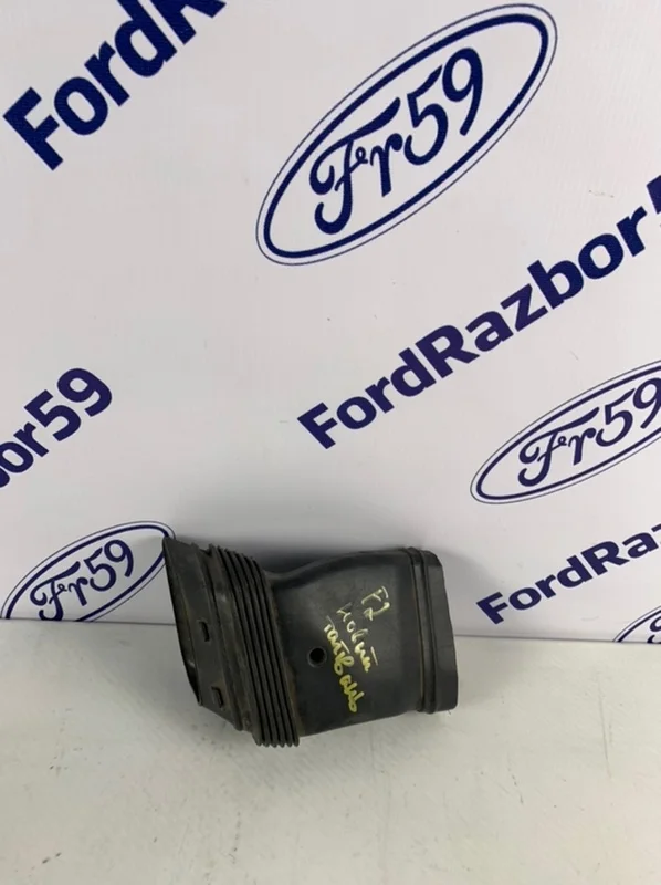 Воздухозаборник Ford Focus 2 2005-2011 1485770 CB4