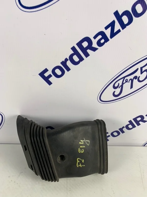 Воздухозаборник Ford Focus 2 2005-2011 1485770 CB4