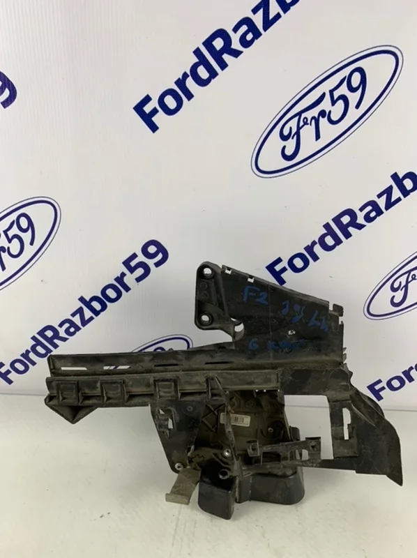 Замок двери Ford Focus 2 2005-2011 4892388 CB4, задний левый