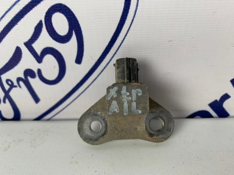 Датчик Airbag Nissan X-Trail 2012 K8830EG000 T31 2.0 (MR20DE)