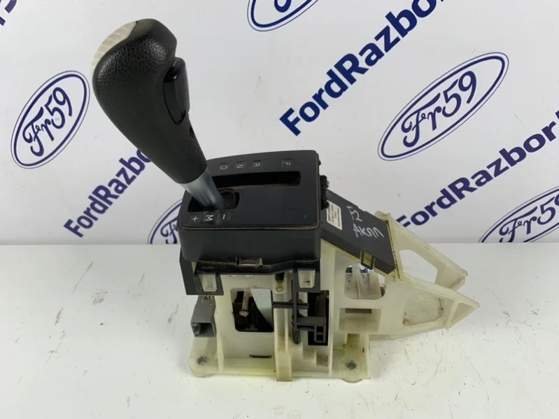 Селектор АКПП Ford Focus 2 2005-2011 1581917 CB4 1.6-2.0