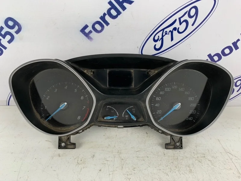 Панель приборов Ford Focus 3 2011-2019 1909778 CB8