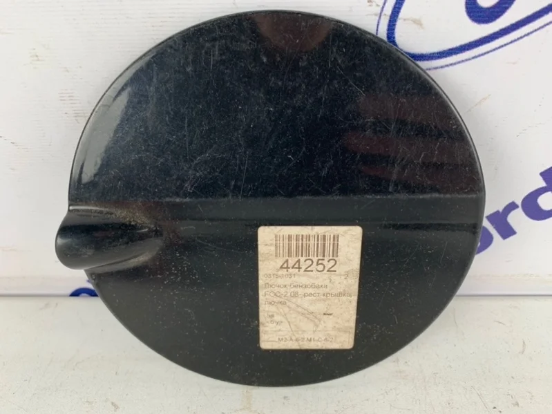 Лючок бензобака Ford Focus 2 2008-2011 1537777 CB4
