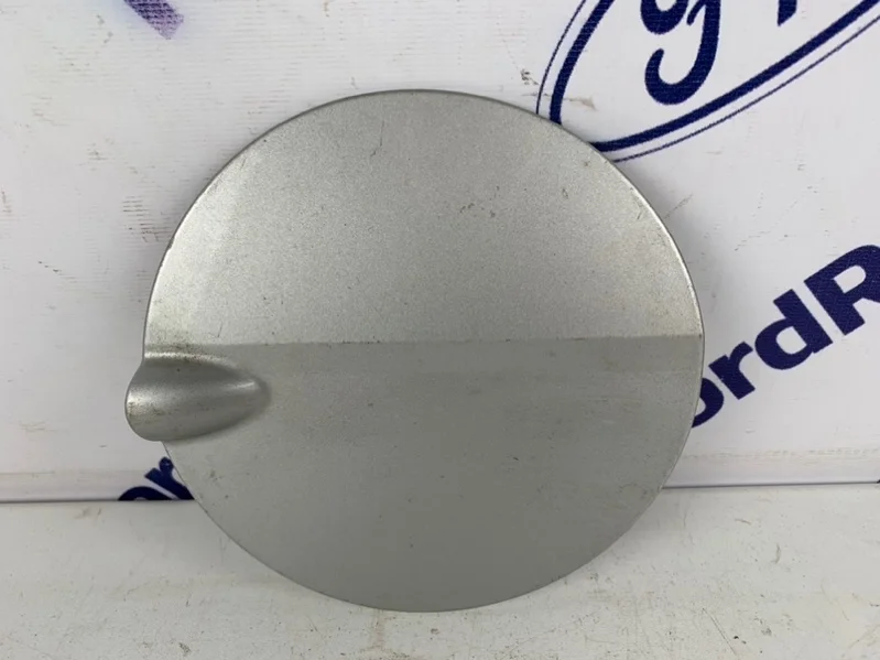 Лючок бензобака Ford Focus 2 2008-2011 1537777 CB4