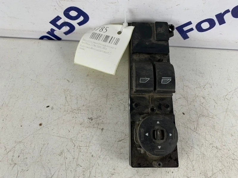 Блок управления стеклодъемниками Ford Focus 2 2005-2011 1471922 CB4