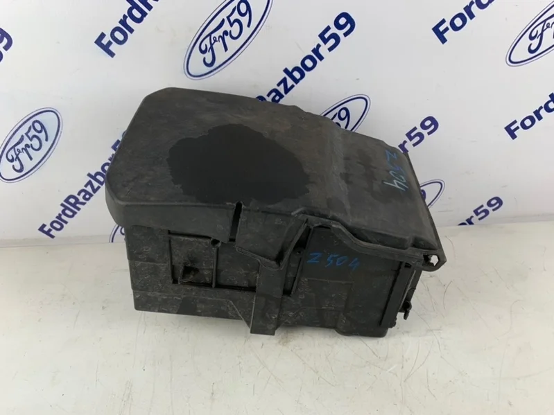 Корпус АКБ Ford Focus 2 2010 1424280 CB4 2.0 (AODA)