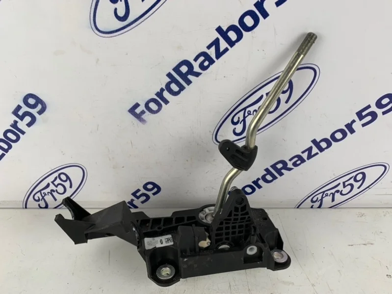 Селектор МКПП Ford Focus 2 2007 1378329 CB4 1.8 (QQDB)